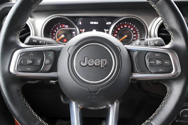 Used 2020 Jeep Wrangler Unlimited Sahara w/ Uconnect 4C Nav & Sound Group AWD/4WD image 20