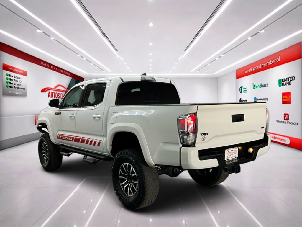 Used 2019 Toyota Tacoma TRD Sport image 5