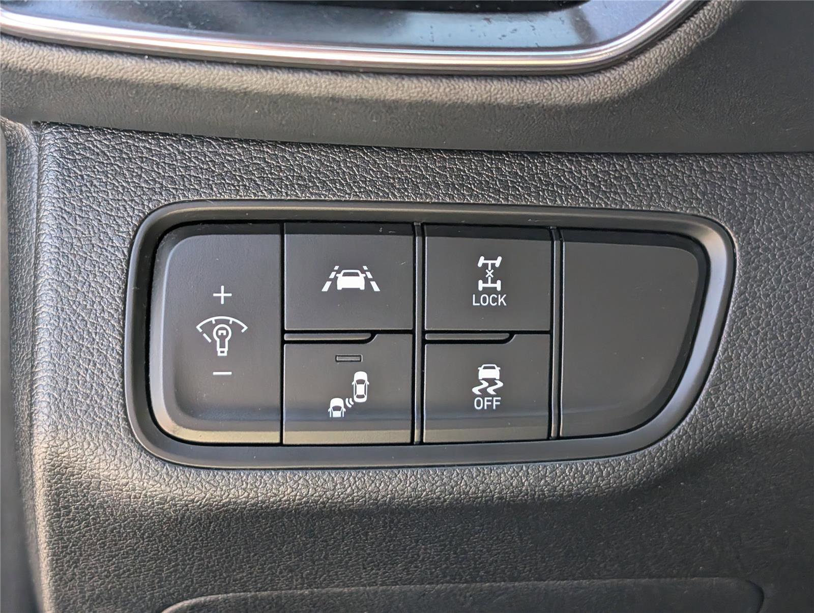 Used 2020 Hyundai Santa Fe SEL w/ Cargo Package AWD/4WD image 20