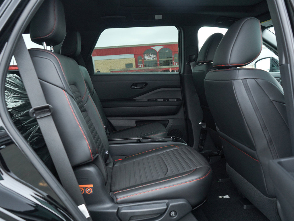 New 2026 Nissan Pathfinder Rock Creek AWD/4WD image 13