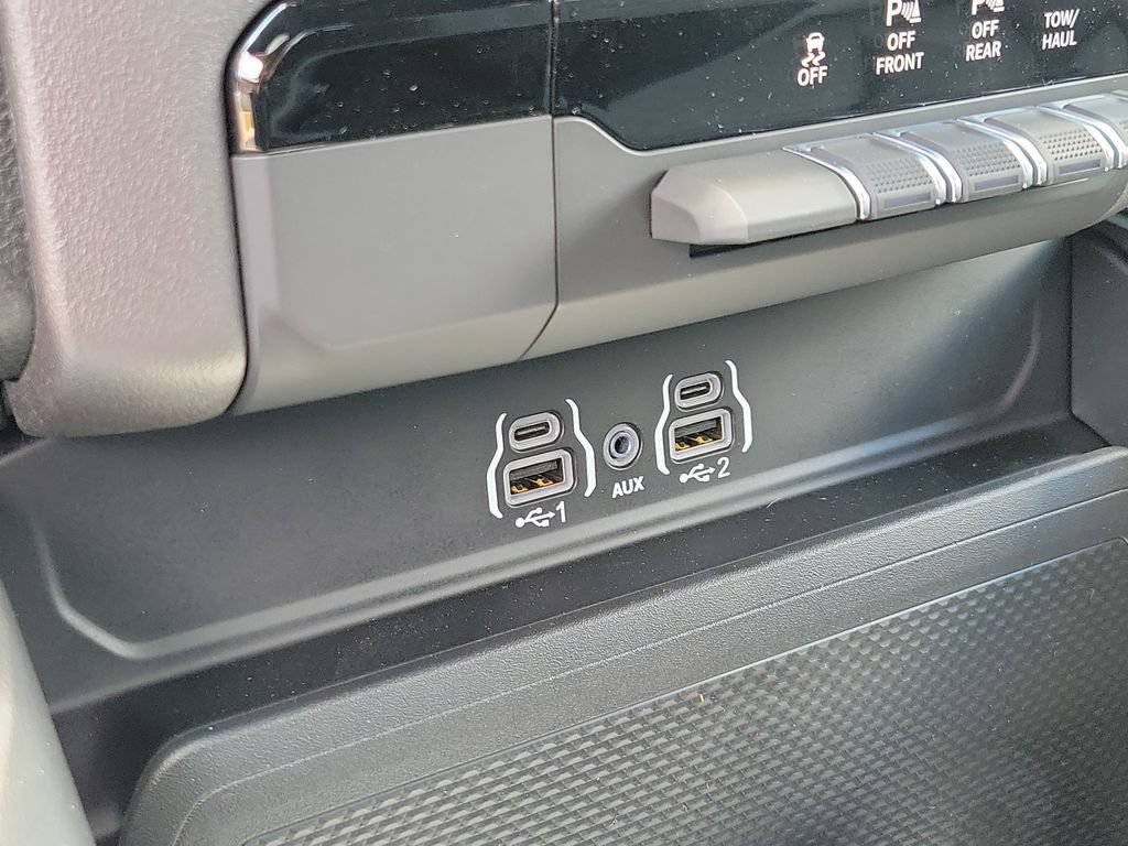New 2026 RAM 1500 Express AWD/4WD image 19
