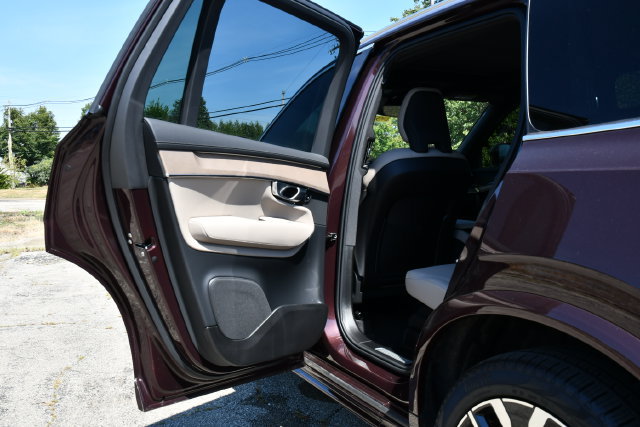 New 2026 Volvo XC90 B6 Plus w/ Protection Package AWD/4WD image 15
