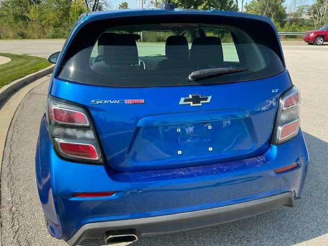 Used 2018 Chevrolet Sonic LT w/ Fun and Sun Package FWD image 11