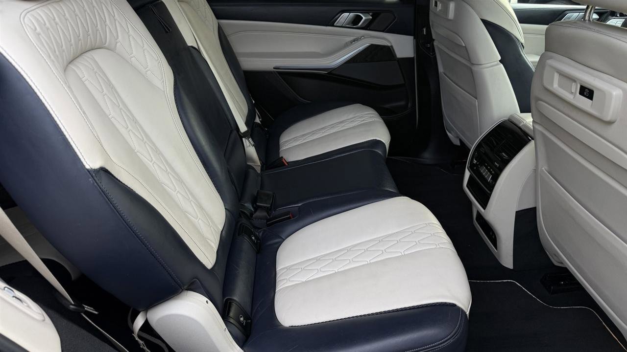 Used 2020 BMW X7 xDrive40i w/ Executive Package AWD/4WD image 44