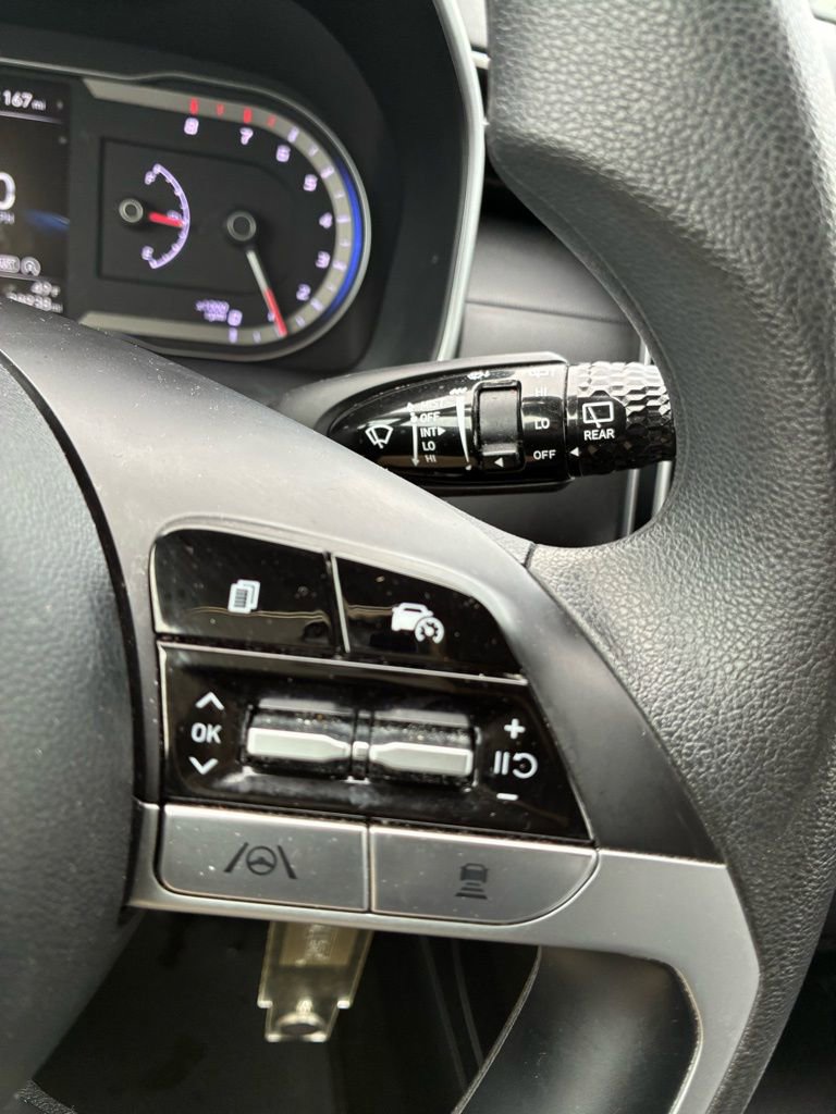 Used 2023 Hyundai Tucson SE image 27