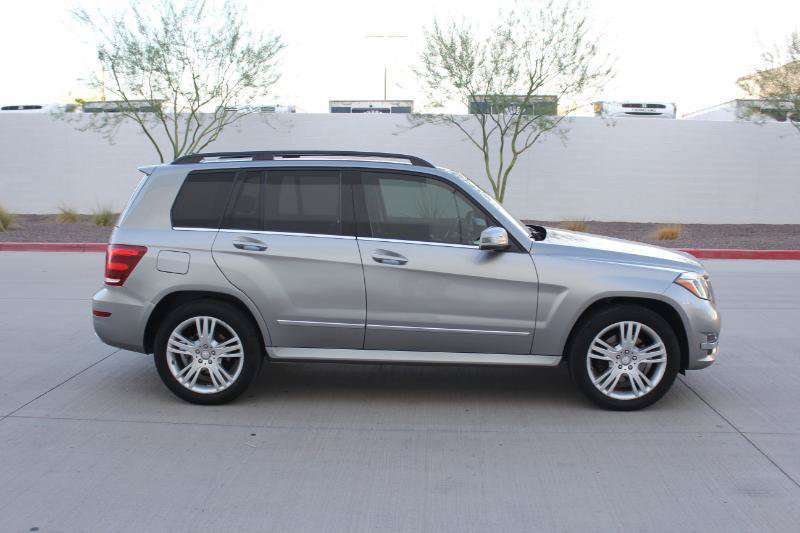 Used 2015 Mercedes-Benz GLK 350 2WD image 4