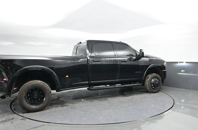 Used 2024 RAM 3500 Limited w/ Night Edition AWD/4WD image 2