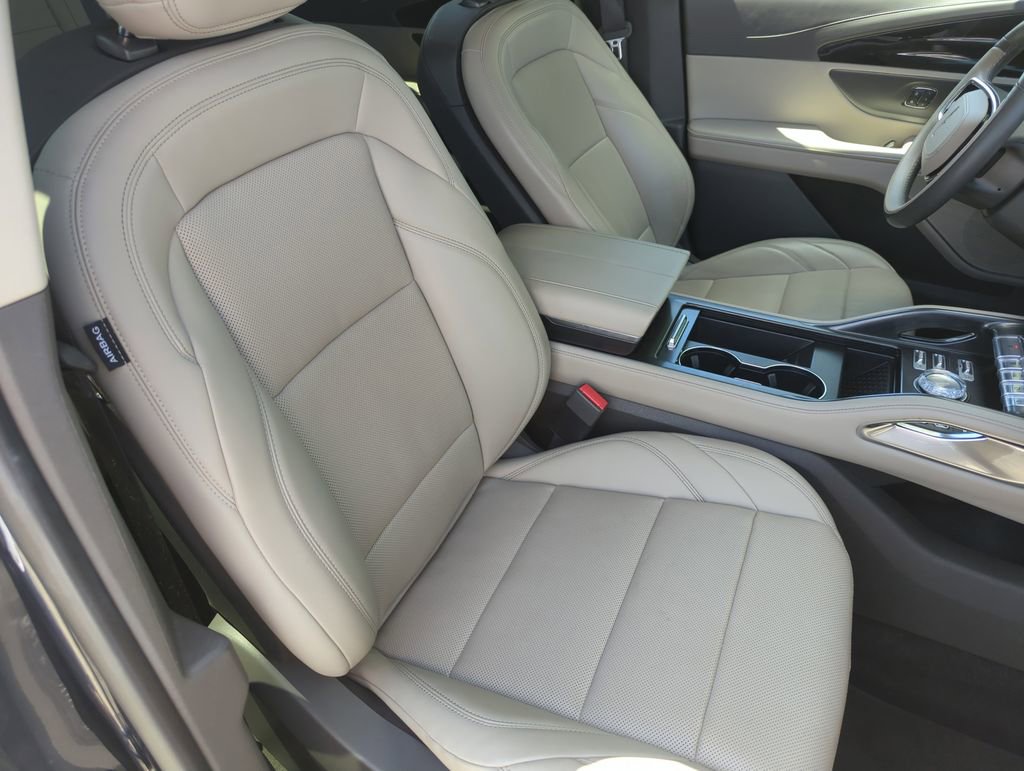 Used 2024 Lincoln Nautilus Premier image 35