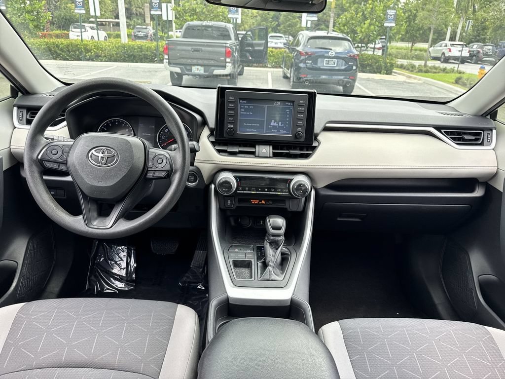 Used 2019 Toyota RAV4 XLE FWD image 14