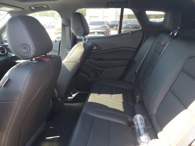 Used 2025 Chevrolet Trax RS w/ Sunroof Package FWD image 10