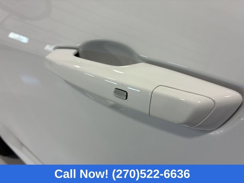 Used 2025 Buick Enclave Preferred image 11