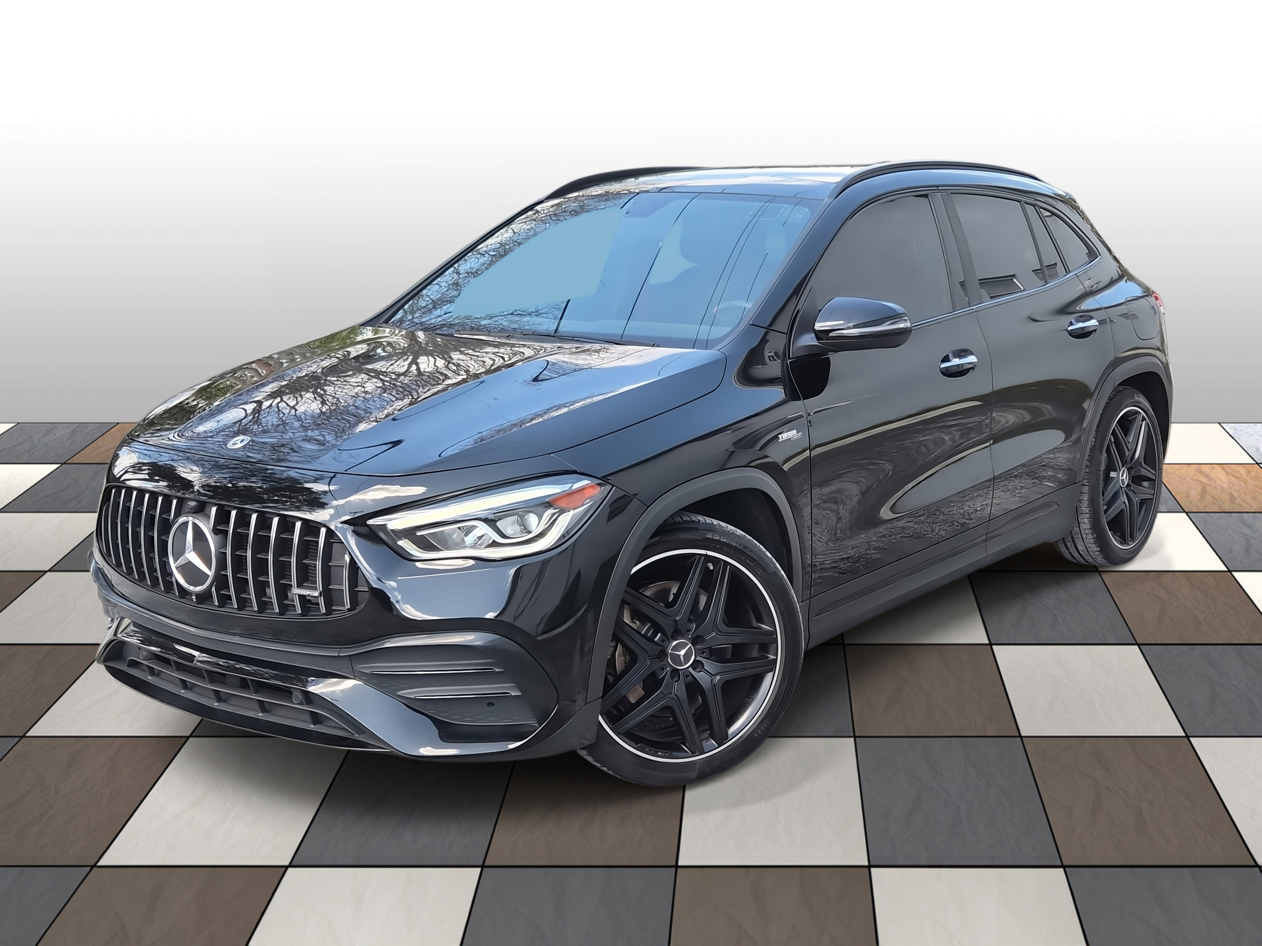 Used 2022 Mercedes-Benz GLA 35 AMG 4MATIC w/ Premium Package Lite image 1