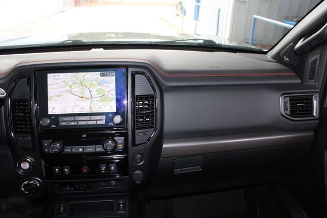 Used 2024 Nissan Titan PRO-4X w/ Pro-4x Convenience Package image 27