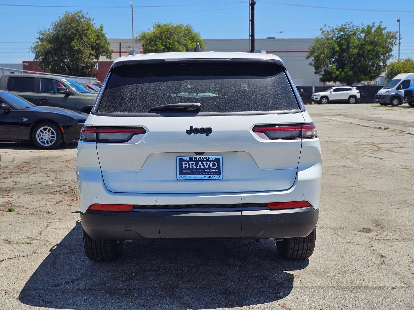 New 2026 Jeep Grand Cherokee L Altitude RWD image 6