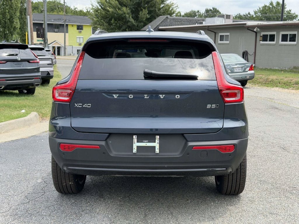 New 2026 Volvo XC40 B5 Ultra w/ Protection Package Premier AWD/4WD image 20