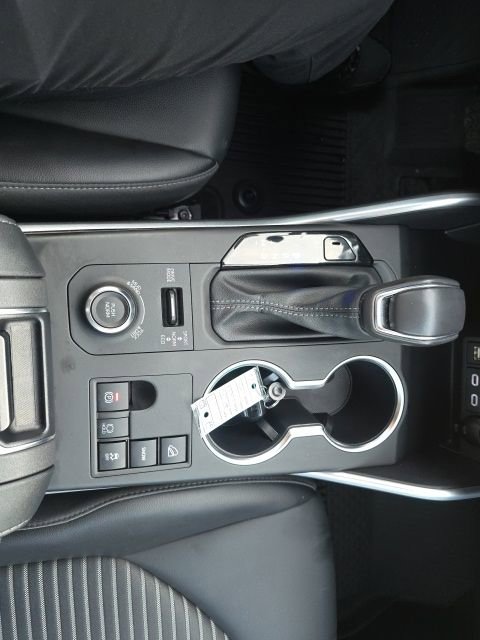 Used 2024 Toyota Highlander XSE image 19