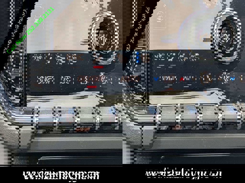 New 2026 GMC Yukon XL AT4 w/ AT4 Premium Package image 34