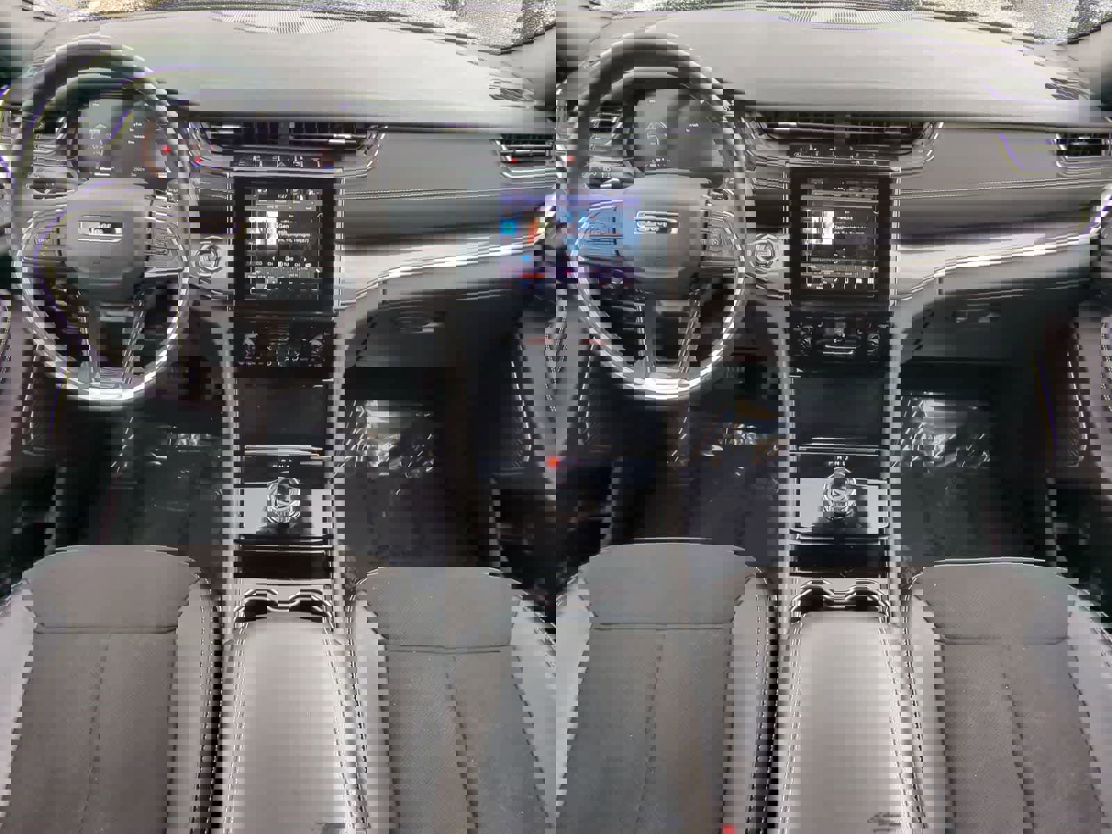 Used 2022 Jeep Grand Cherokee Altitude image 15