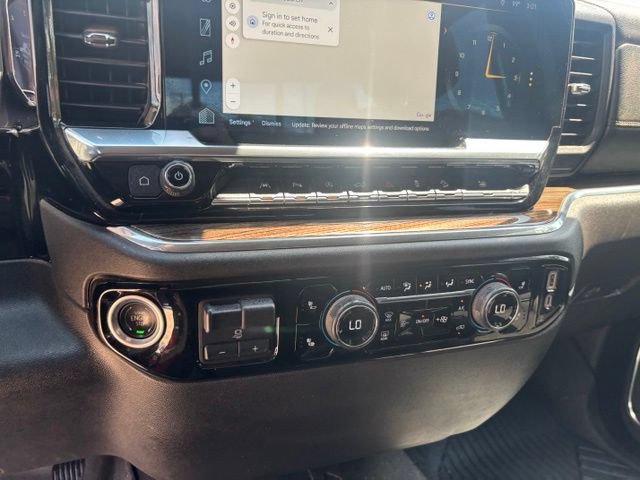 Used 2024 Chevrolet Silverado 1500 LT AWD/4WD image 24