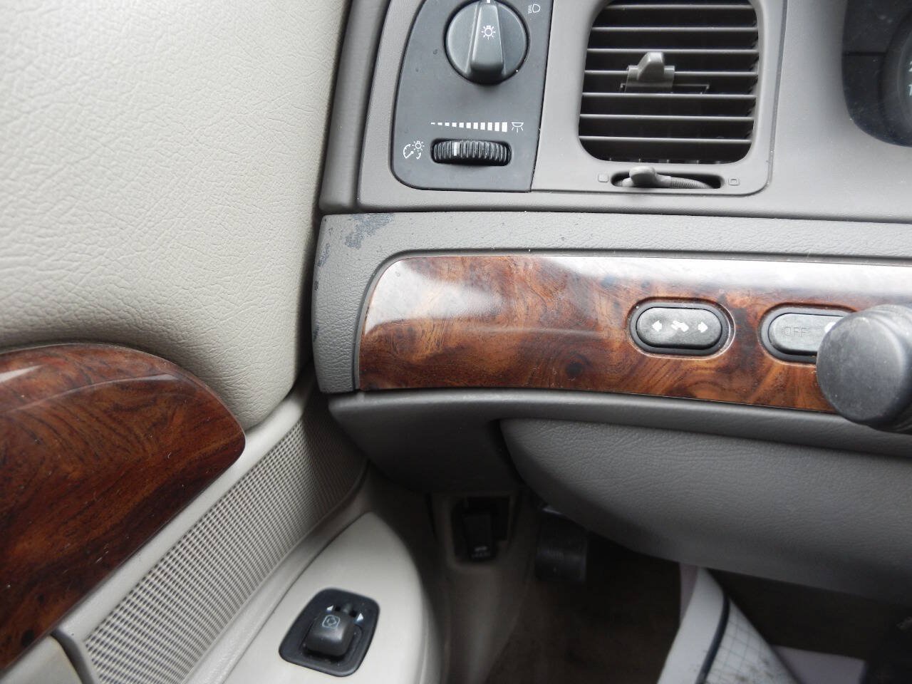 Used 2006 Mercury Grand Marquis GS RWD image 39