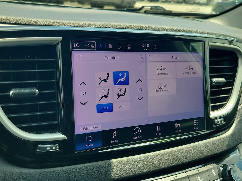 Used 2024 Chrysler Pacifica Touring-L FWD image 25
