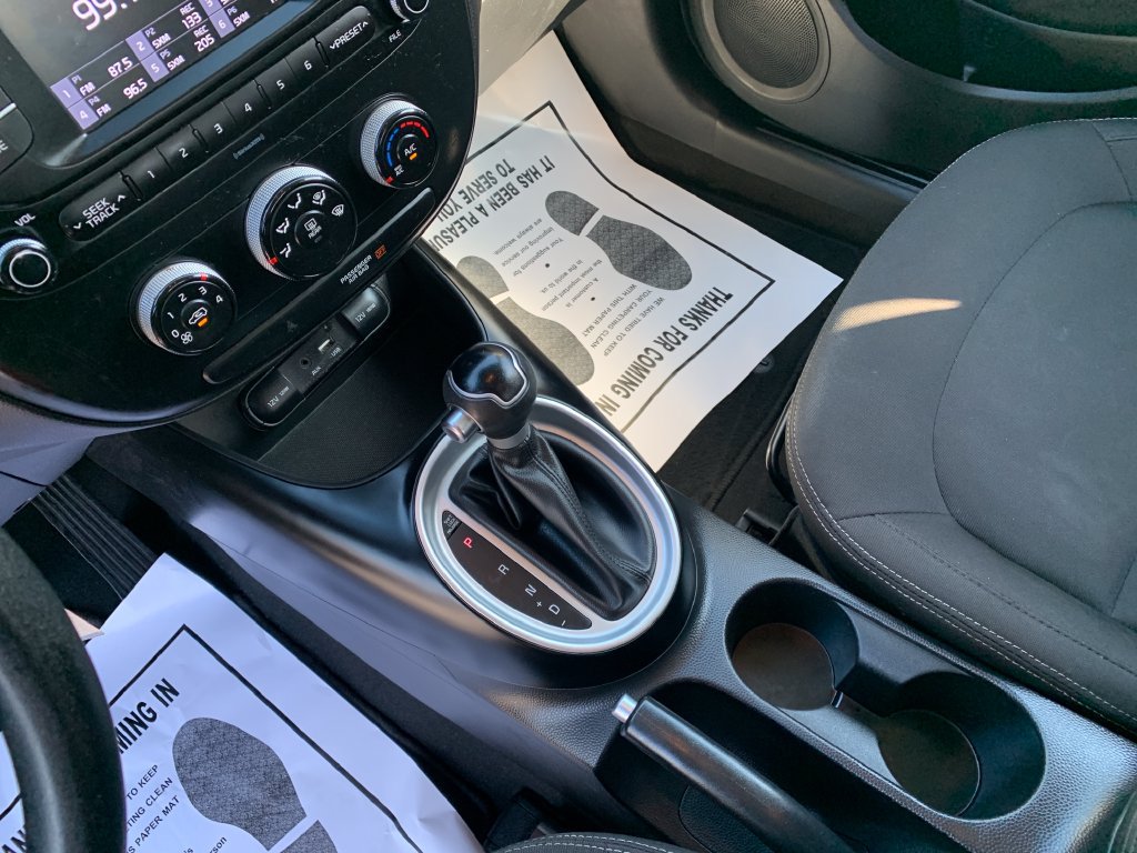 Used 2018 Kia Soul FWD image 23