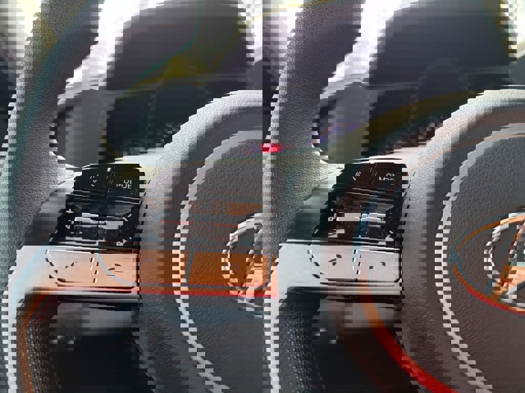 Certified 2022 Hyundai Elantra SEL image 29