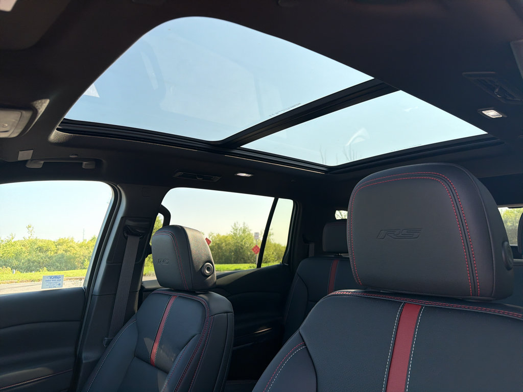 New 2026 Chevrolet Traverse RS w/ LPO, Floor Liner Package AWD/4WD image 20