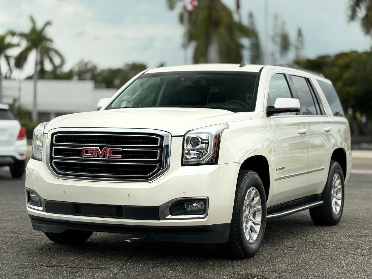 Used 2015 GMC Yukon SLT w/ Open Road Package AWD/4WD video 1