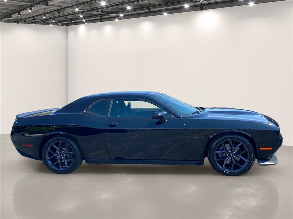 Used 2019 Dodge Challenger R/T w/ Blacktop Package RWD image 8