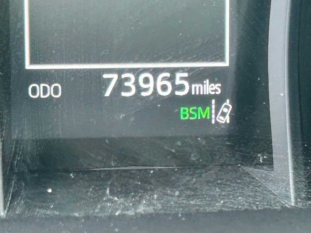 Used 2023 Toyota Camry SE w/ Convenience Package FWD image 20