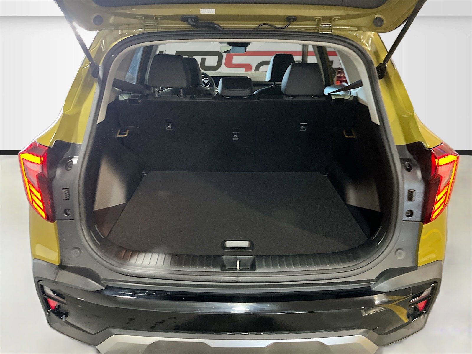 Used 2024 Kia Seltos S image 27