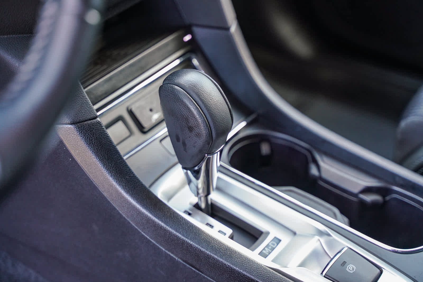 Used 2023 Subaru Ascent Premium w/ Convenience Package image 18