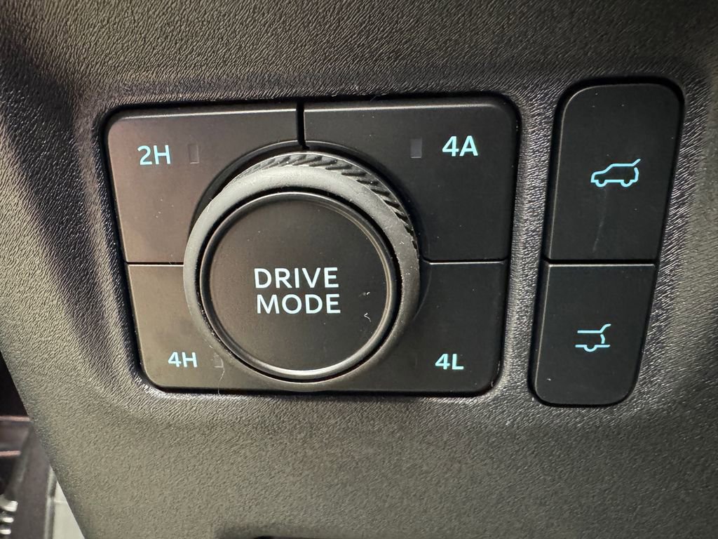New 2026 Ford Expedition Active AWD/4WD image 3