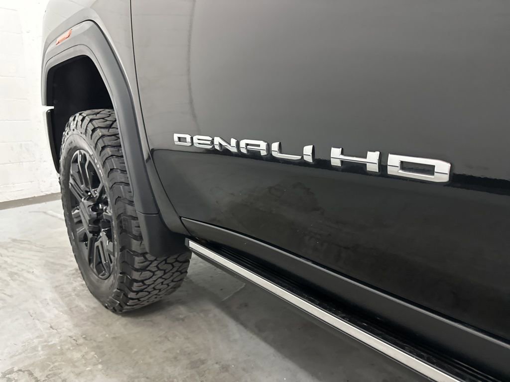 Used 2021 GMC Sierra 2500 Denali w/ Denali Black Diamond Edition image 22