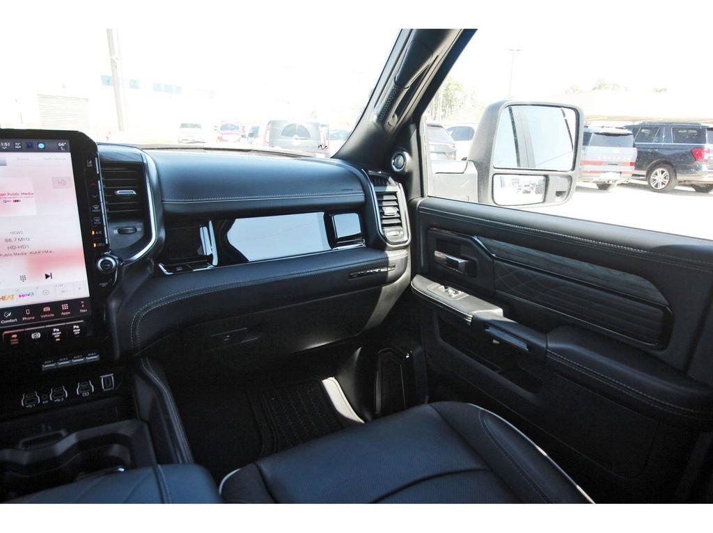 Used 2025 RAM 2500 Limited image 13