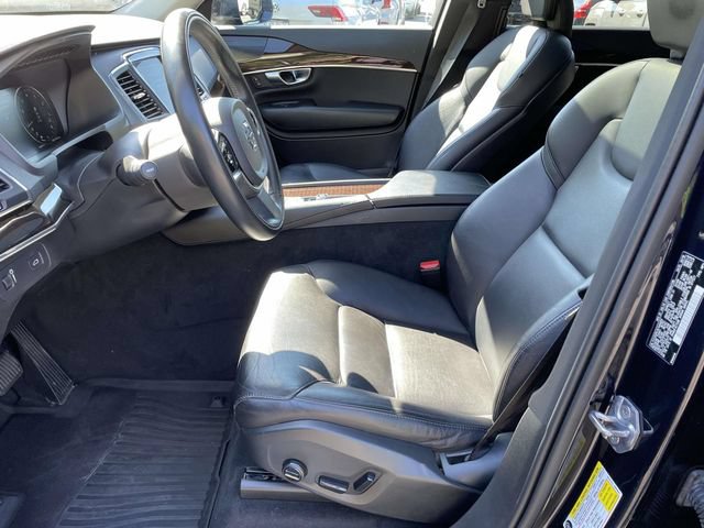 Used 2019 Volvo XC90 T5 Momentum w/ Protection Package Premier AWD/4WD image 14