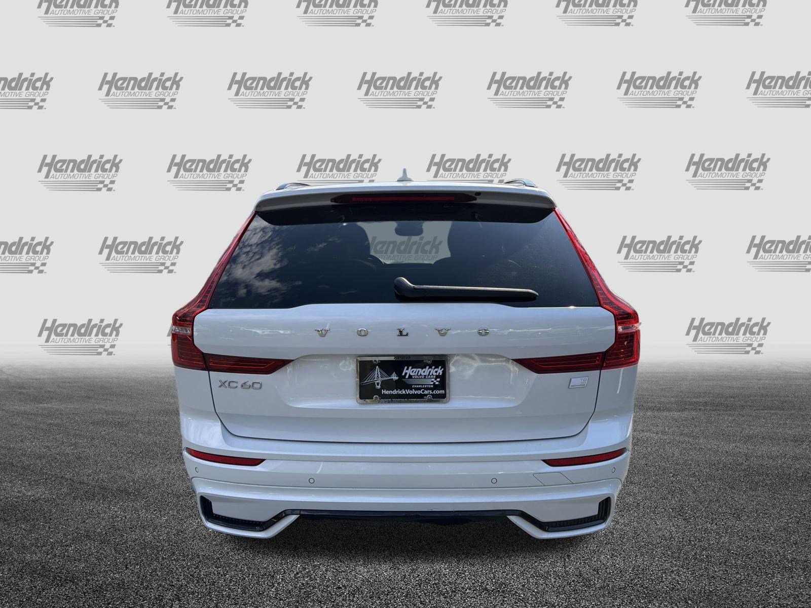 Certified 2024 Volvo XC60 T8 Plus image 9