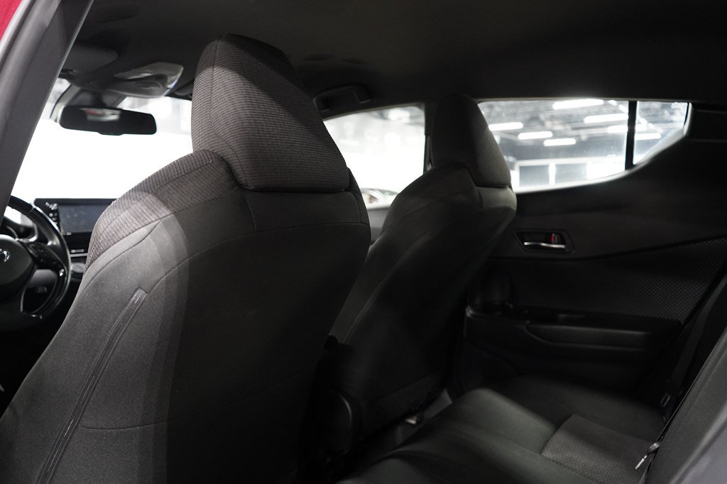 Used 2018 Toyota C-HR XLE FWD image 20