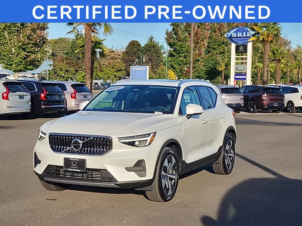Used 2025 Volvo XC40 B5 Core w/ Protection Package Premier AWD/4WD image 1