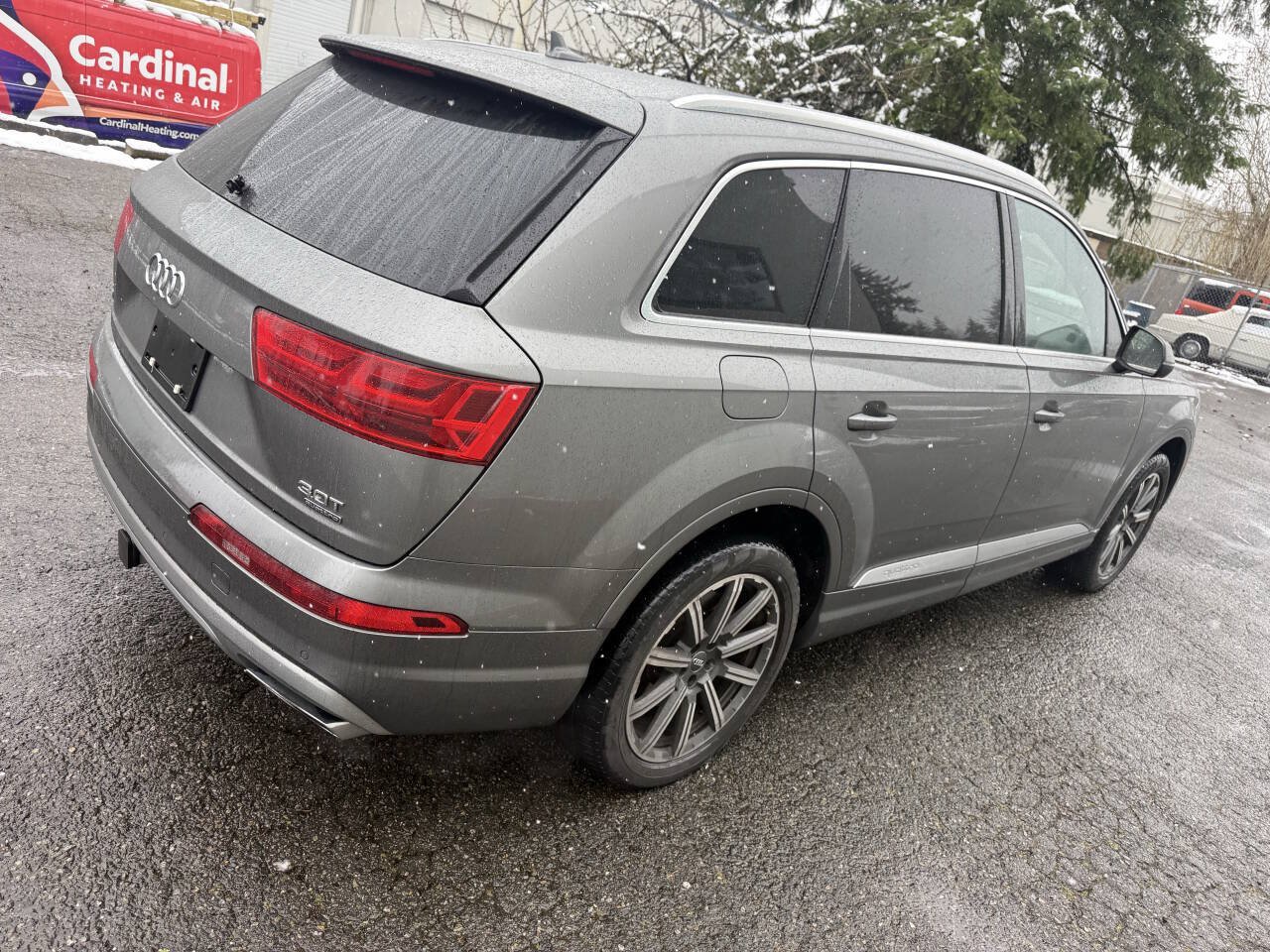 Used 2017 Audi Q7 3.0T Premium Plus AWD/4WD image 4