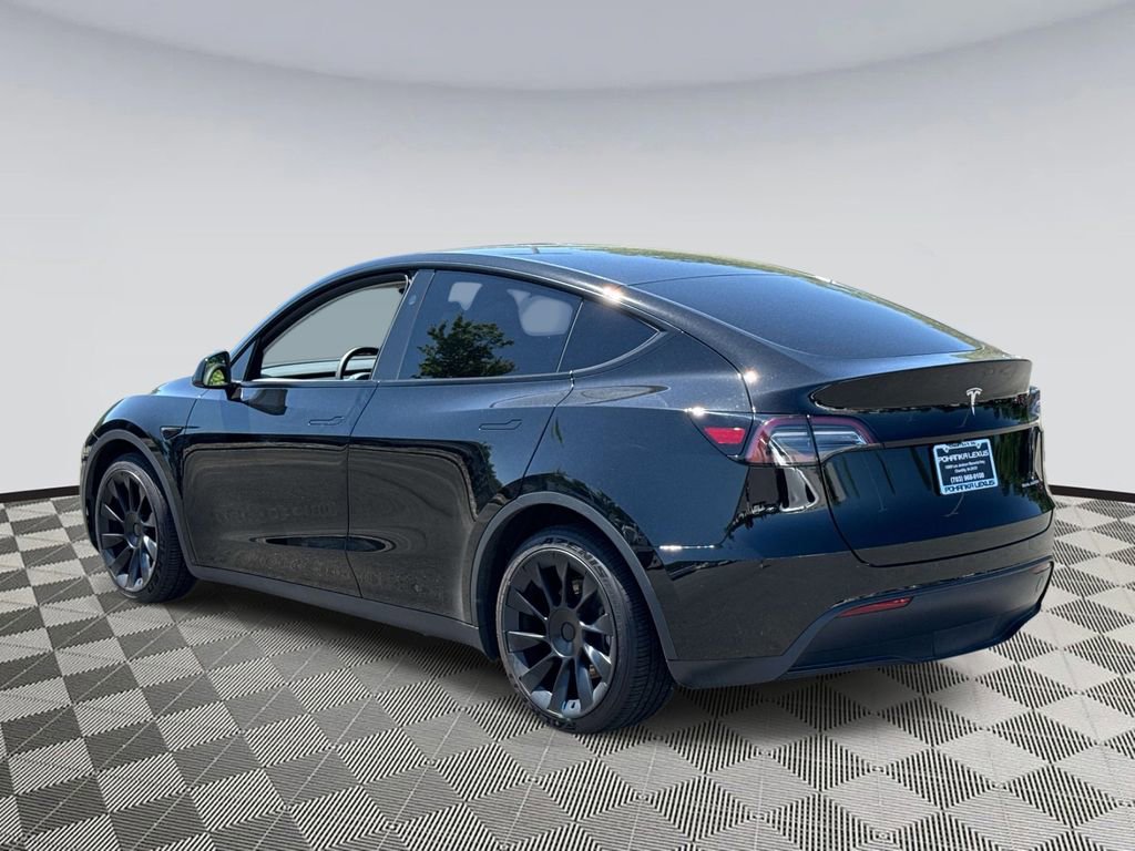 Used 2023 Tesla Model Y Long Range AWD/4WD image 4