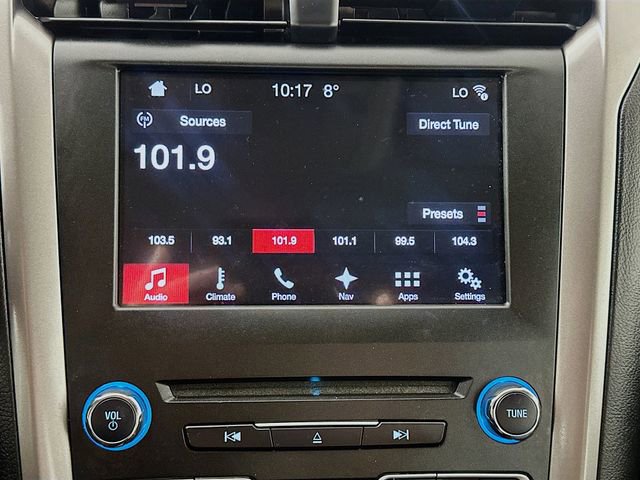 Used 2017 Ford Fusion SE w/ Equipment Group 202A image 25