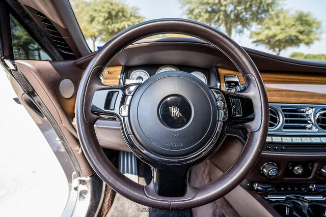 Used 2016 Rolls-Royce Wraith RWD image 62