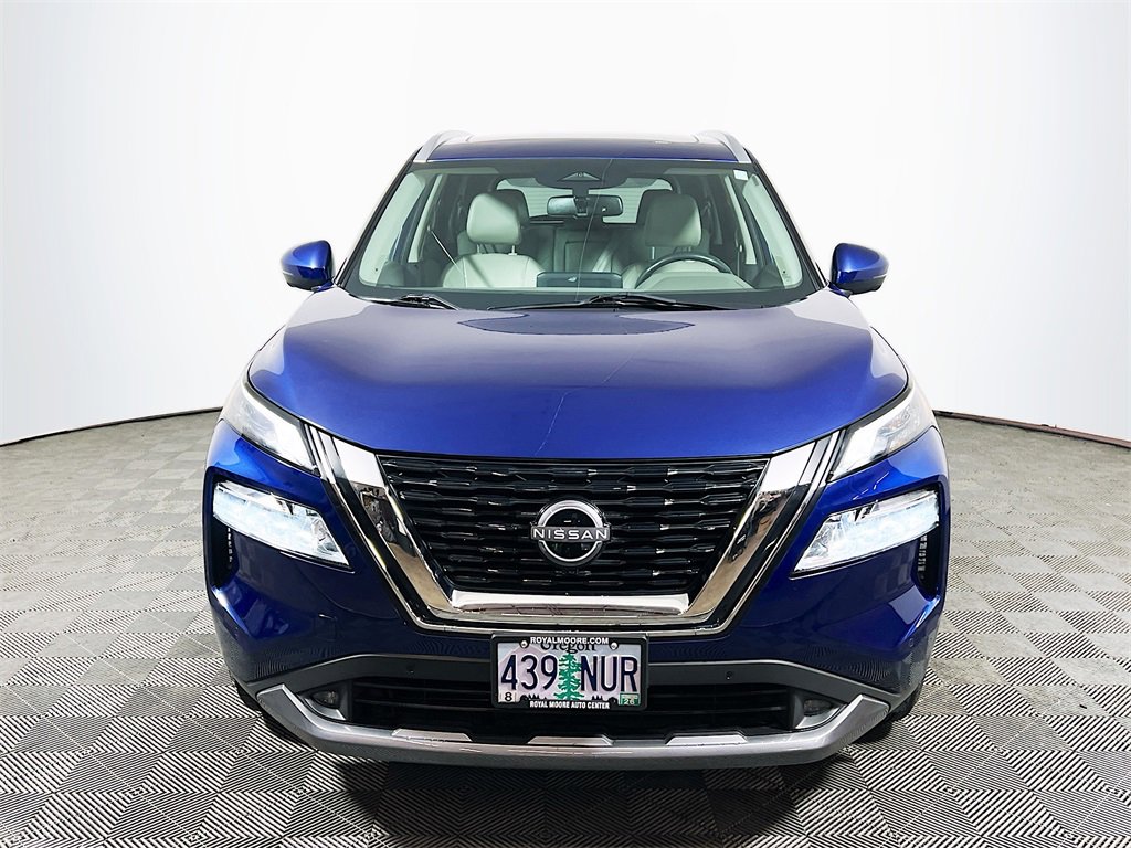 Used 2022 Nissan Rogue SL w/ SL Premium Package image 3