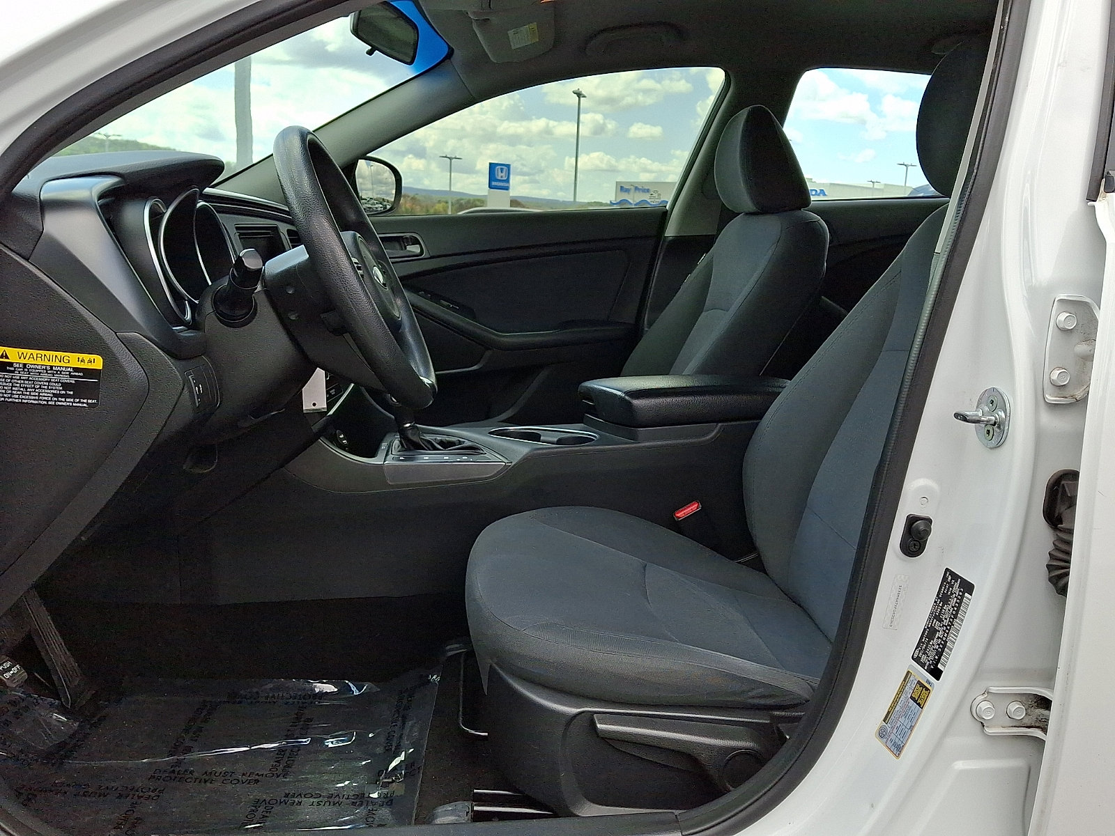 Used 2015 Kia Optima LX FWD image 13