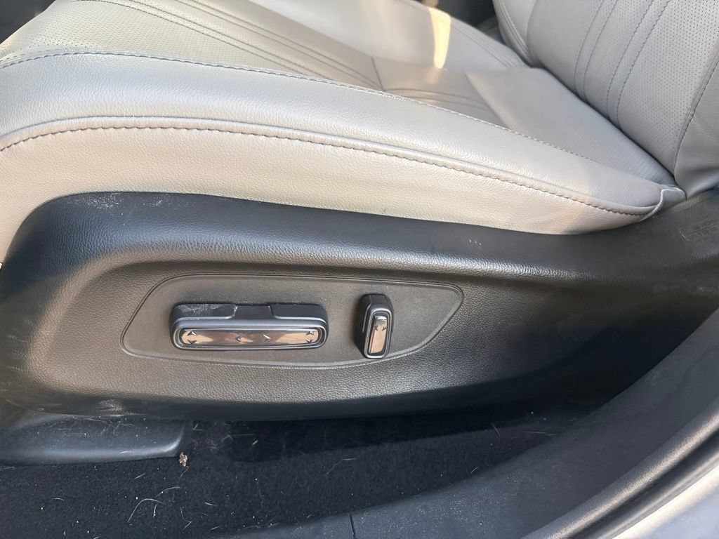 Used 2025 Honda HR-V EX-L image 13