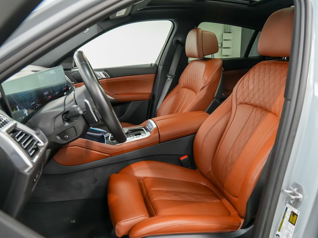 Used 2024 BMW X6 xDrive40i w/ Premium Package image 5