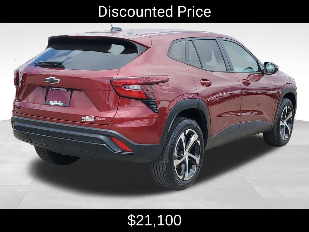 Certified 2024 Chevrolet Trax RS w/ Driver Confidence Package FWD image 3