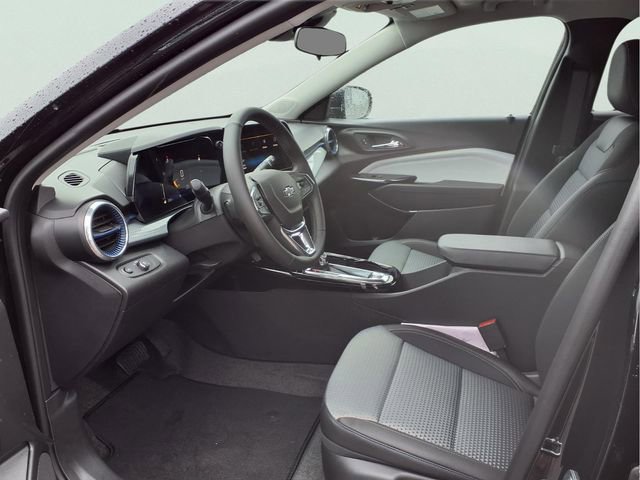 New 2026 Chevrolet Trax LT w/ Driver Confidence Package image 18